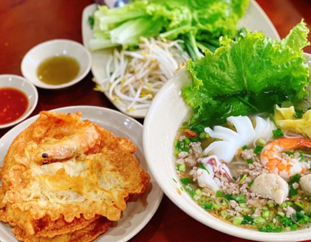 ăn tại bình châu